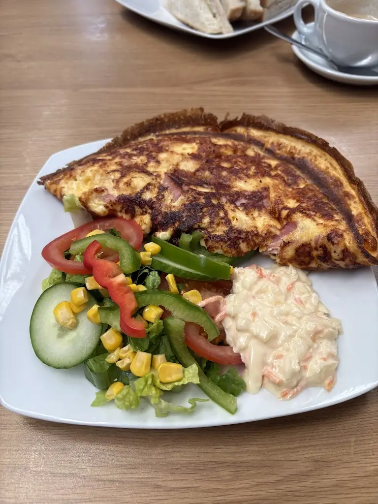 The Bay Café_Astwood Bank_slider_image_2