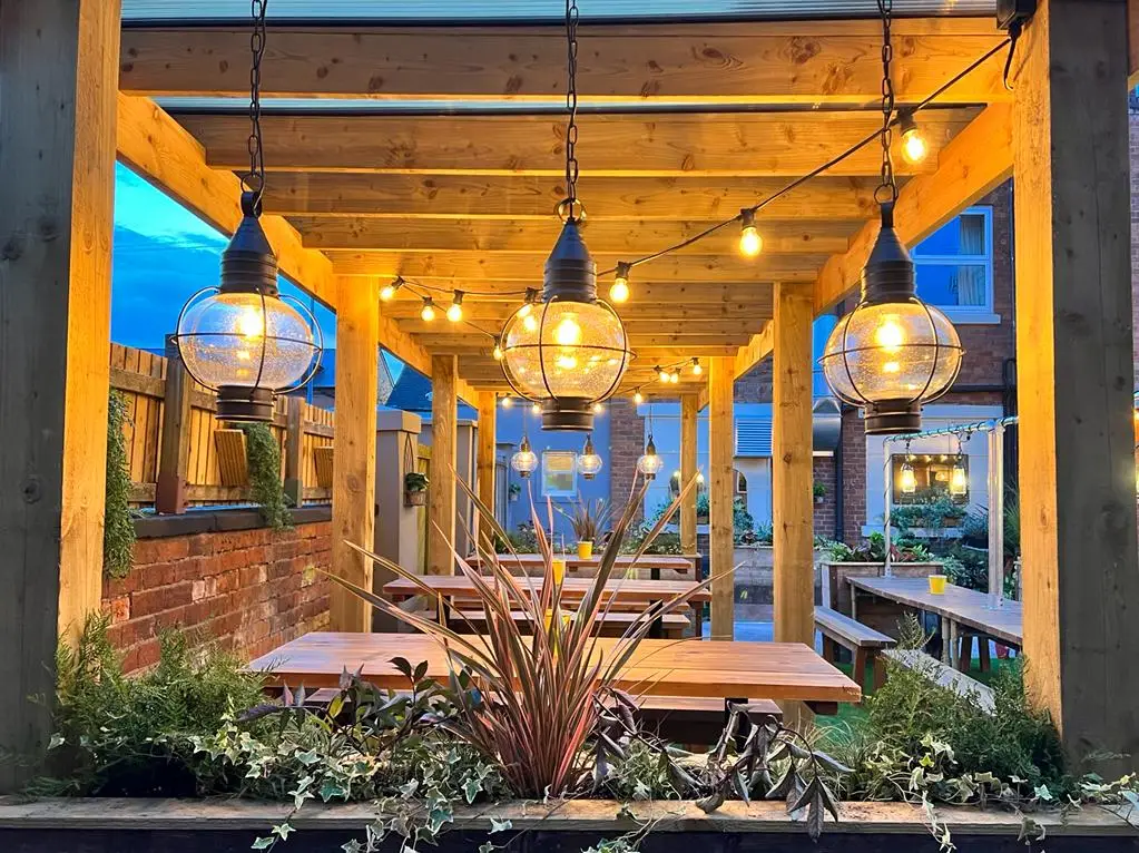 The Hart at Headless Cross_Astwood Bank_slider_image_1