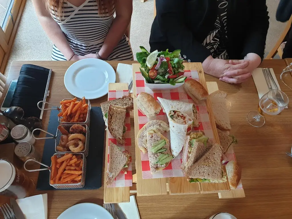 Menu_The Club House_Eccles_image_4