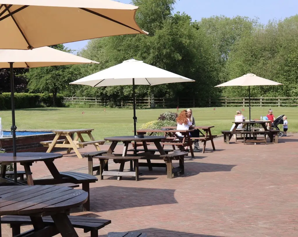 The Club House ristorante a Eccles