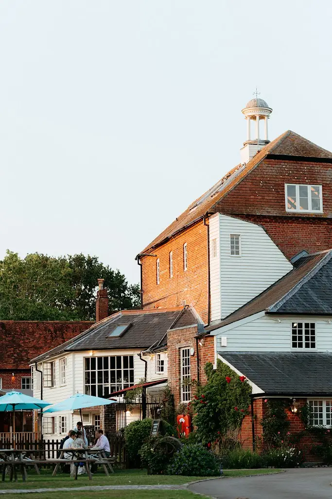 Hannah Bate_The Mill at Elstead, Godalming_Elstead_review