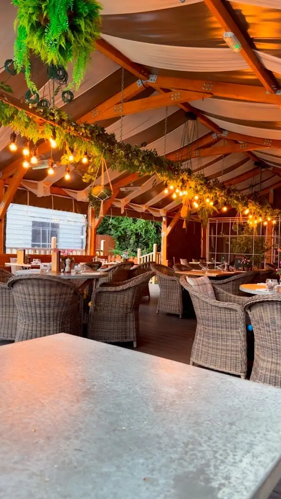 The Mill at Elstead, Godalming_Elstead_slider_image_3