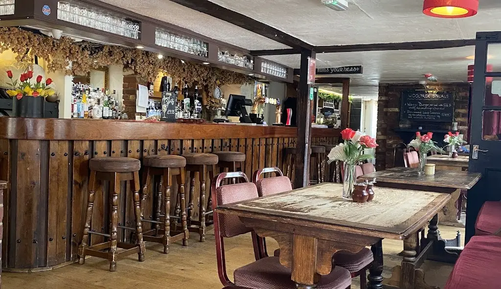 Jenny Wilkinson_The Woolpack Pub Elstead_Elstead_review