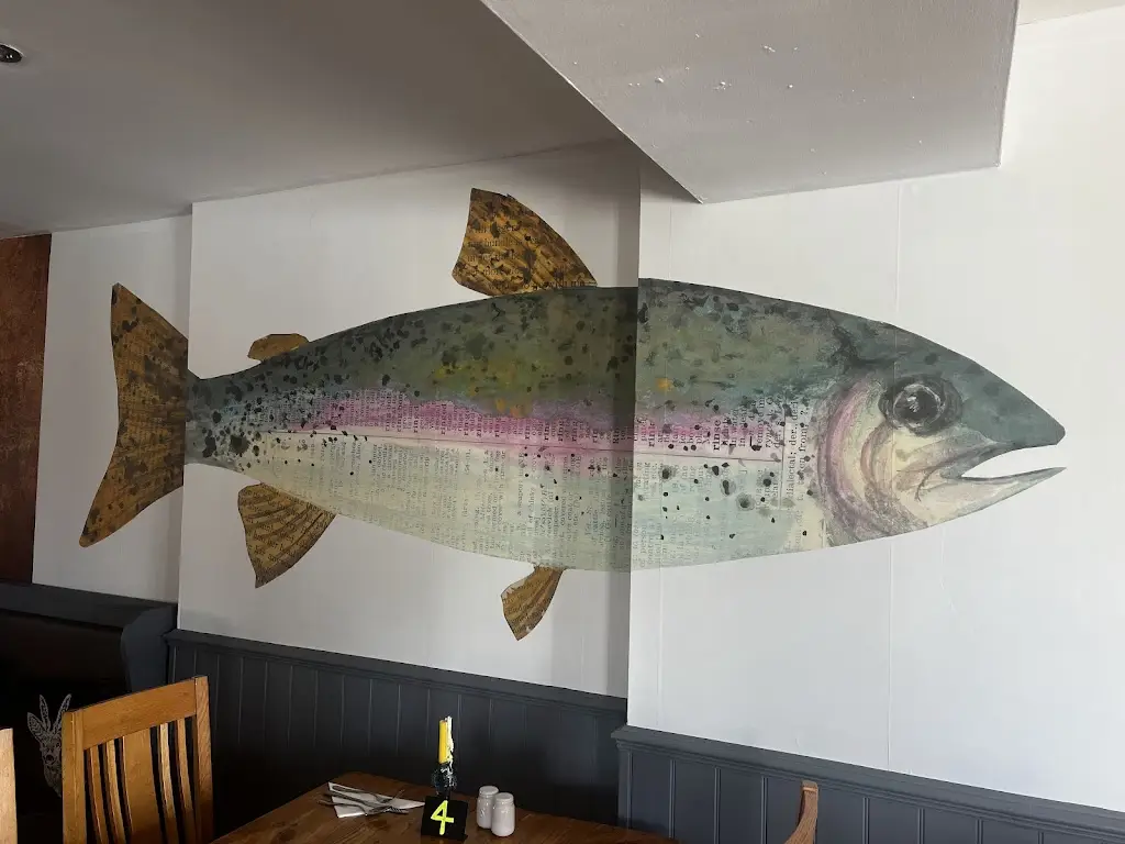 Lucy Ryan_The Twisted Trout_Empingham_review