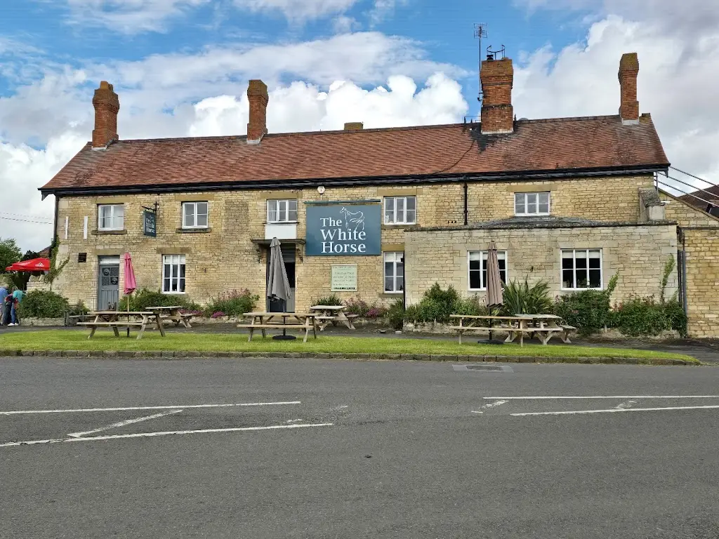 The White Horse_Empingham_slider_image_3