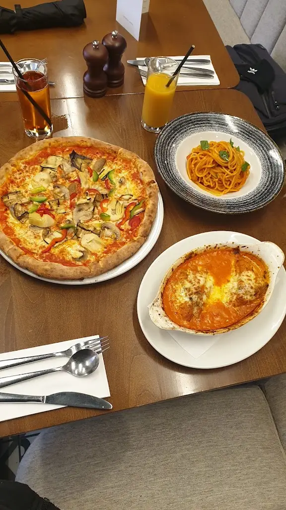 Menu_Caffe Gondola_Egham_image_6