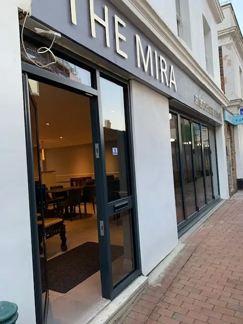The Mira Restaurant_Egham_slider_image_1