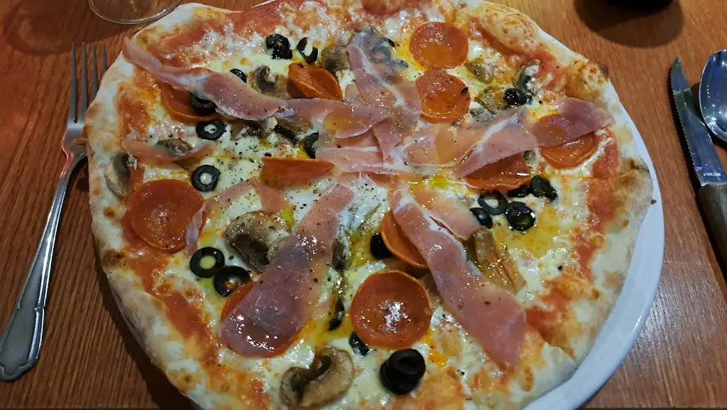 Bellini Egham_Egham_slider_image_3