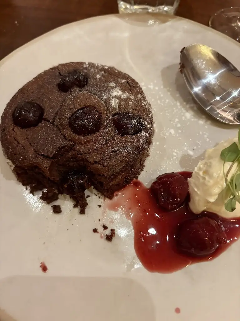 jane dioli_The Barley Mow_Egham_review