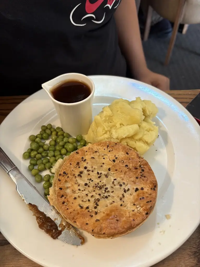 Katie Minshaw_The Highwayman Cookhouse + Pub_Eaton Socon_review