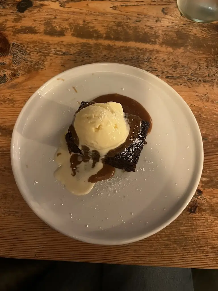 Morgan Bradley_Eaton Oak, St Neots_Eaton Socon_review