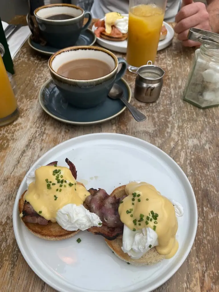 melanie wilshire_Eaton Oak, St Neots_Eaton Socon_review