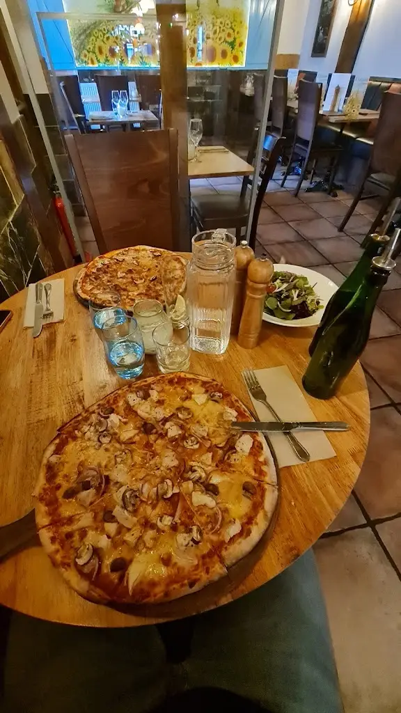 Marinus Reynecke_Il Girasole_Eaton Socon_review