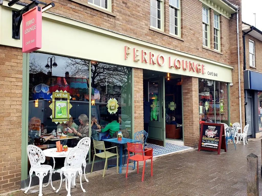 Avg_Joe_Chris_SK _2024_Ferro Lounge_Eaton Socon_review