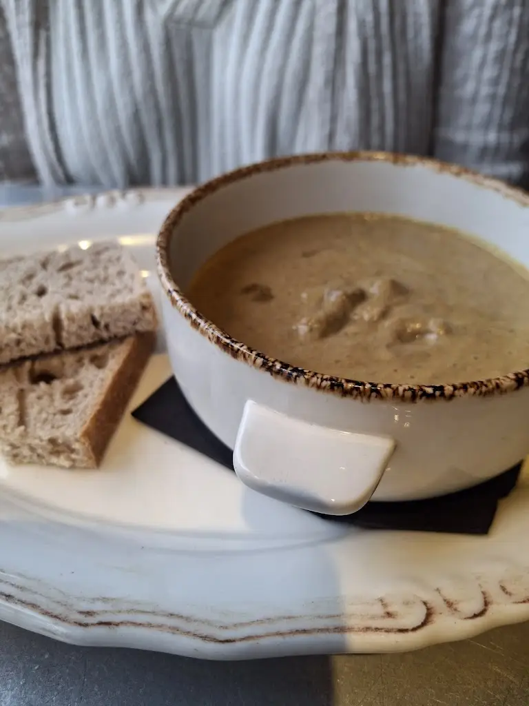 Lyndon Mellor_The Boars Head_Audlem_review