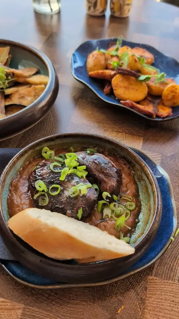 Vino Tapas and Wine_Eaton Socon_slider_image_2