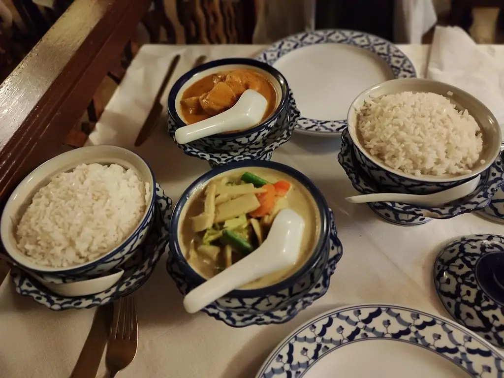 Menu_Auntie's Thai Restaurant_Eaton Socon_image_7