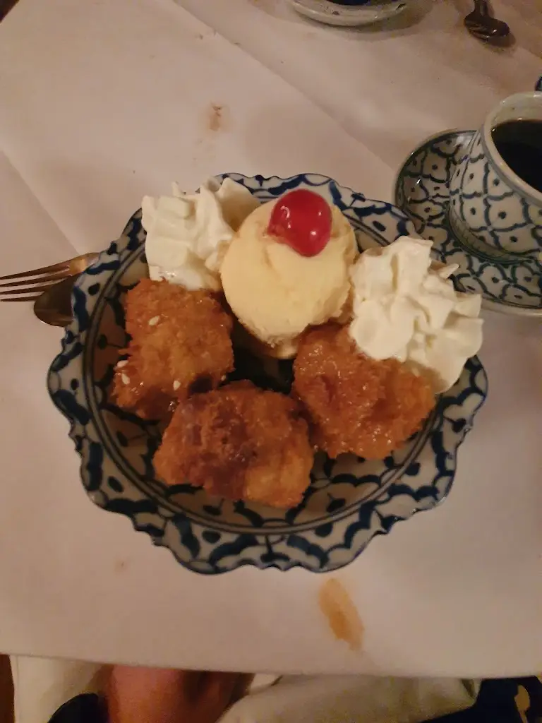 Gavin_Auntie's Thai Restaurant_Eaton Socon_review