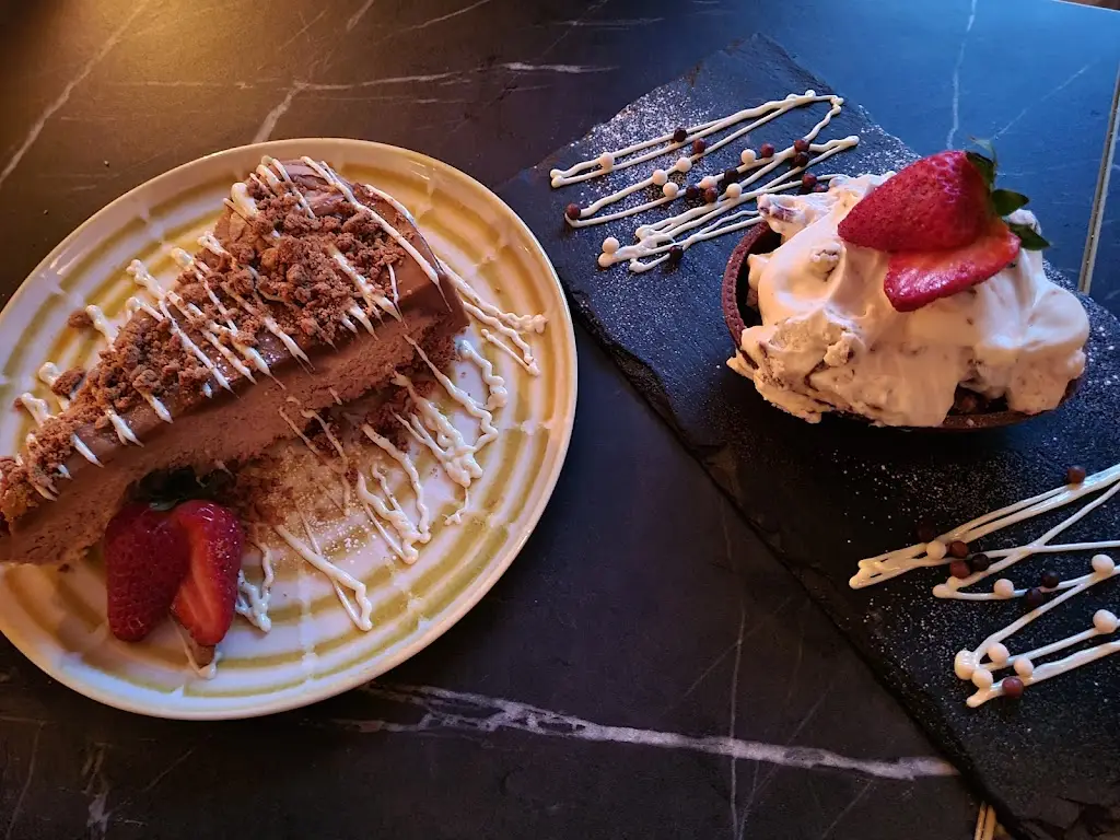 Shaun Mullen_The White Bear Steak House & Restaurant_Epworth_review