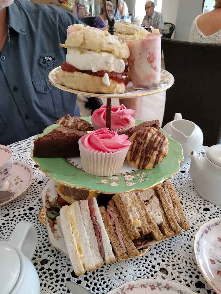 Claire Martin_Hattys Tea Room & Mad Hattys Wine Bar_Epworth_review