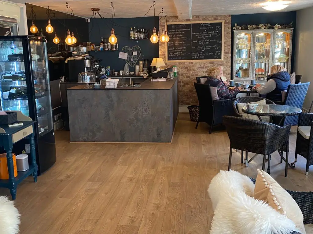 Hattys Tea Room & Mad Hattys Wine Bar restaurant in Epworth