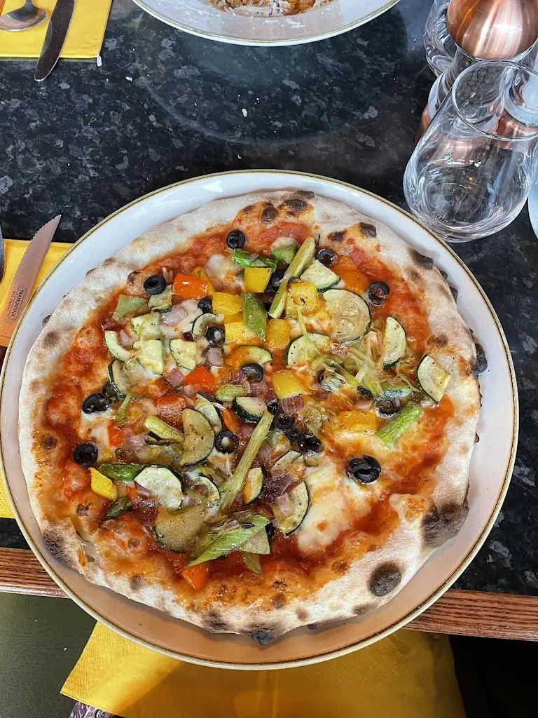 Mangiare Ristorante Italiano Ely_Ely_slider_image_2