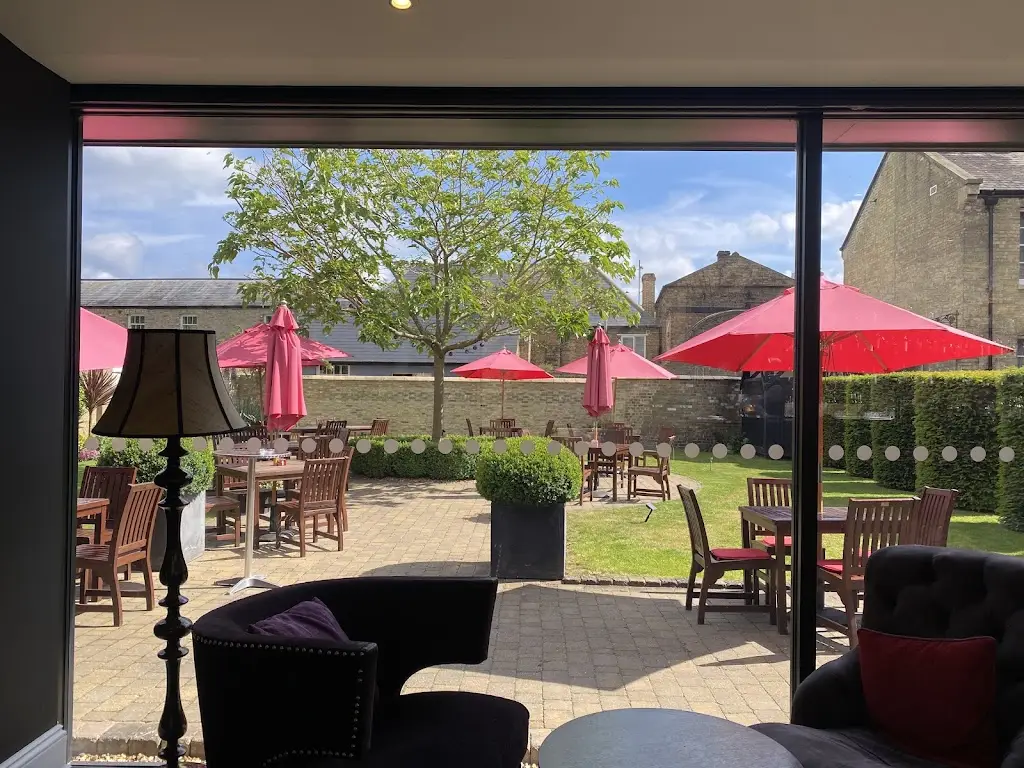 The Dining Room at Poets House restaurant in Ely