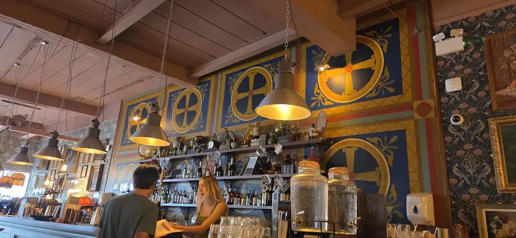 Marie Rennie_Piccolo Lounge_Ely_recensione