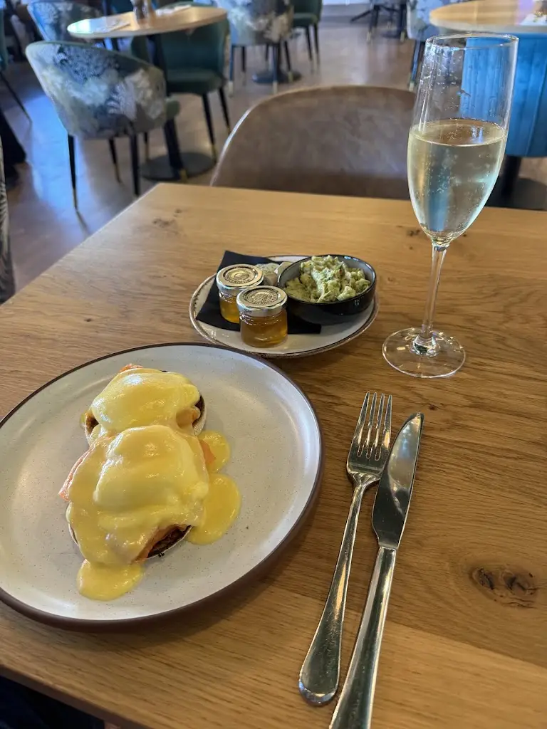 R13COR_Amelie Restaurant at Ben's Yard_Ely_review