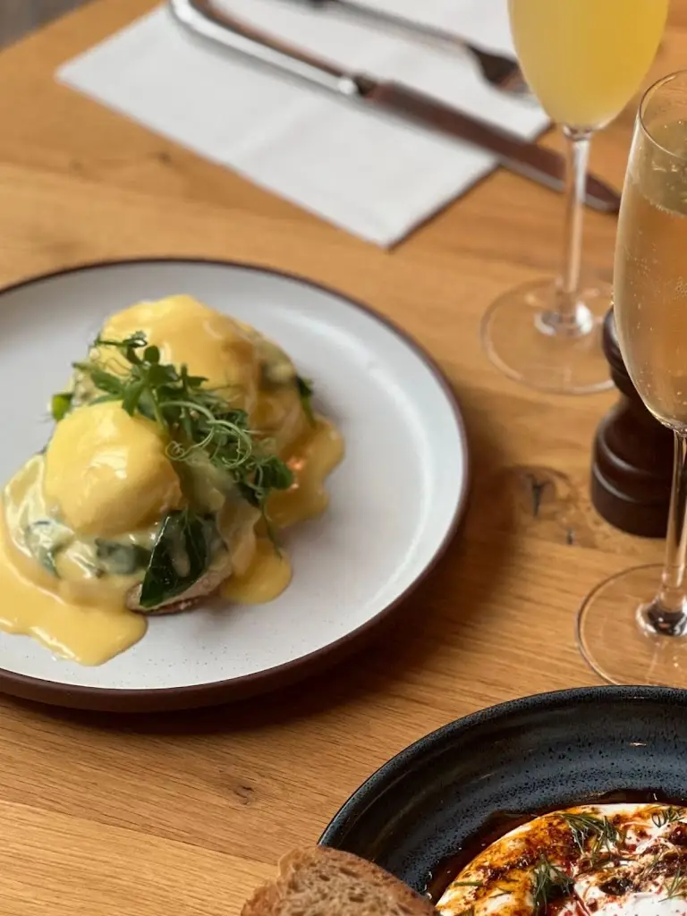 Amelie Restaurant at Ben's Yard_Ely_slider_image_2