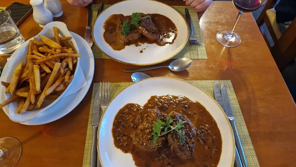 Padraic KEMP_El Rincon Spanish Restaurant & Tapas_Epsom_review