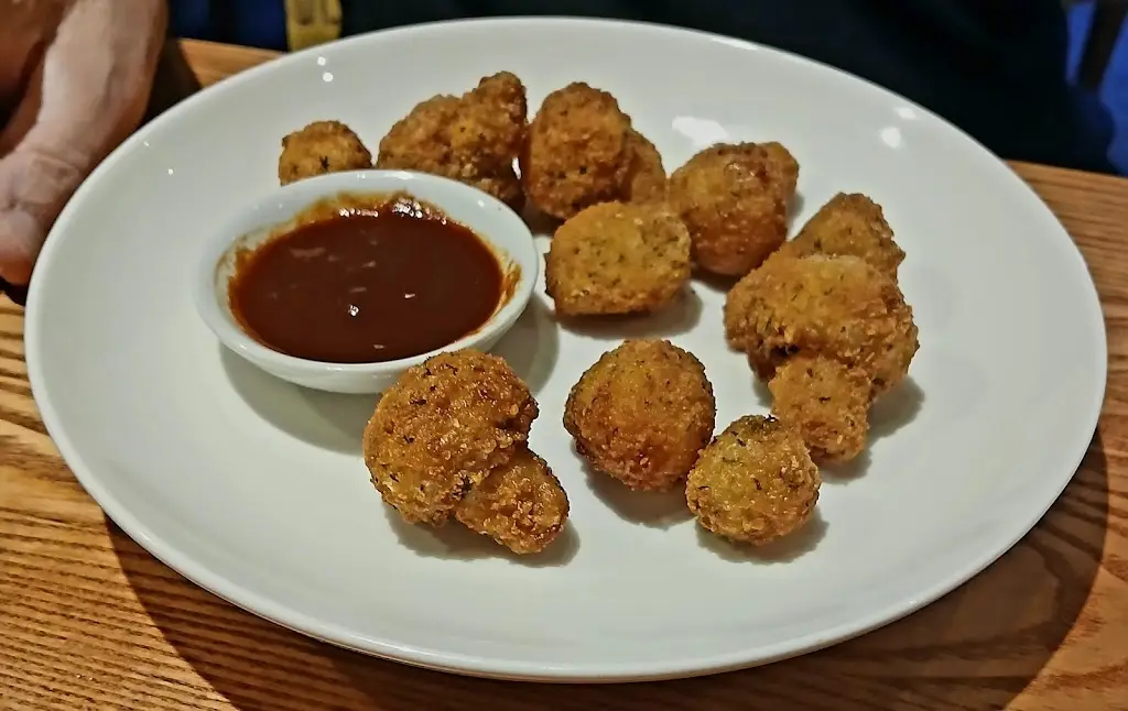 Carina Bailey_Moseley Park Beefeater_Essington_review