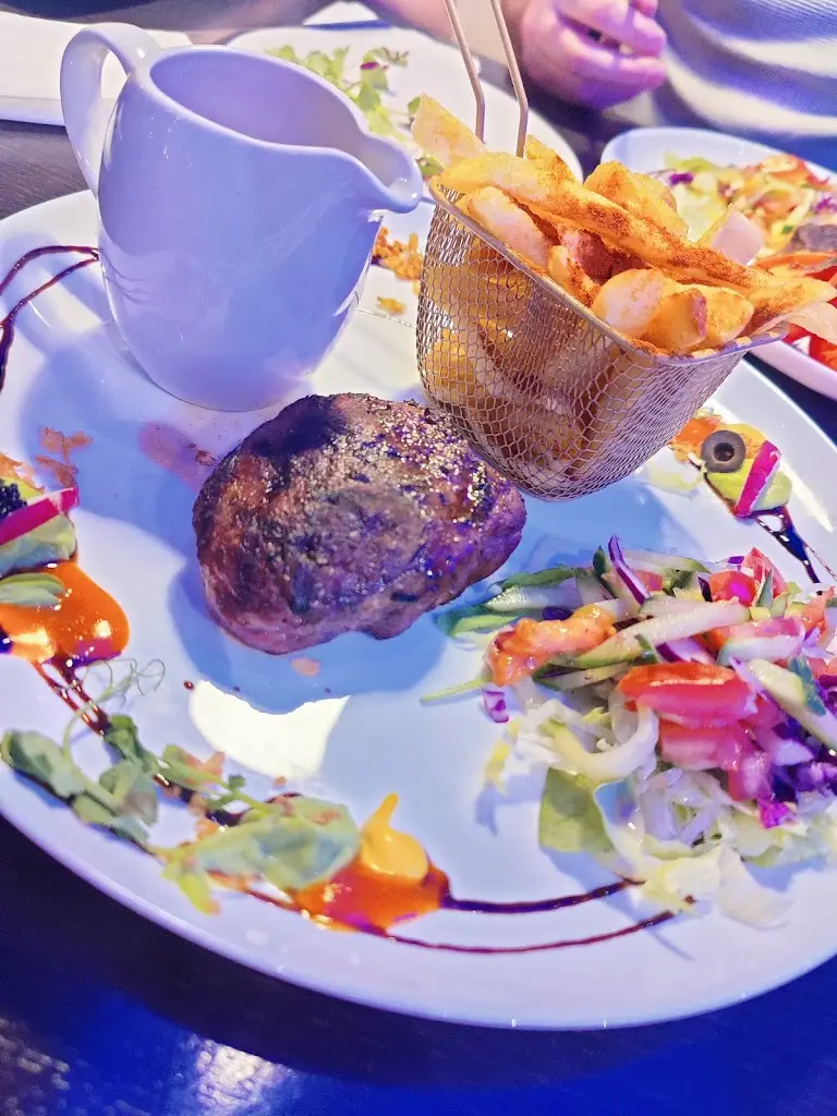 Charmagne Davies._Riverside Fish & Steak House_Erith_review