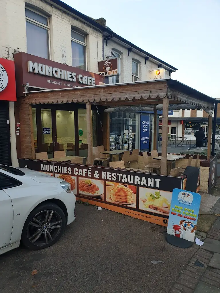 Kevin Saint_Munchies_Erith_reseña