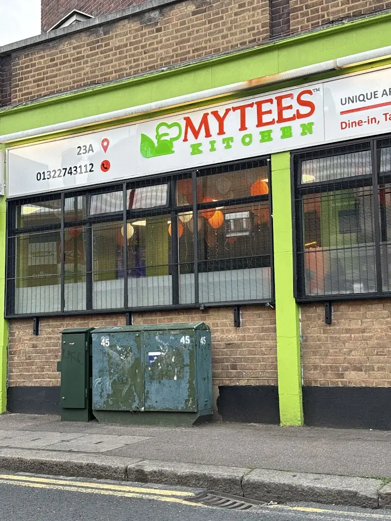 Mytees African Restaurant restaurant in Erith