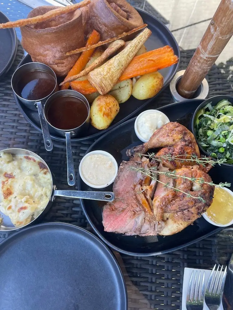 mike disanto_George & Dragon Epping_Epping_review