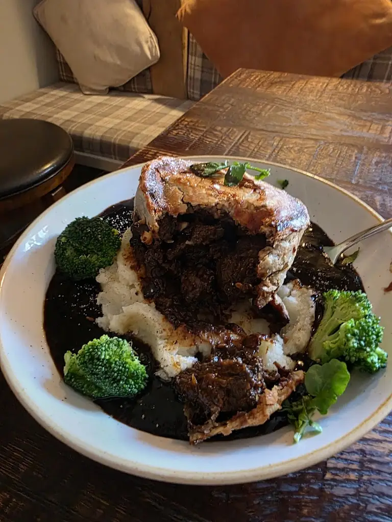 damien walters_The Dog House_Epping_review