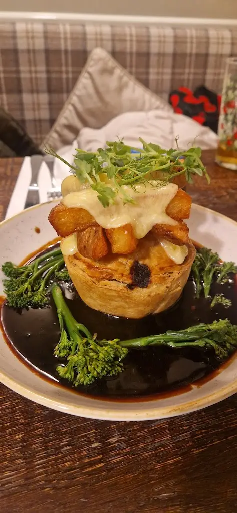 Olga Dar_The Dog House_Epping_review