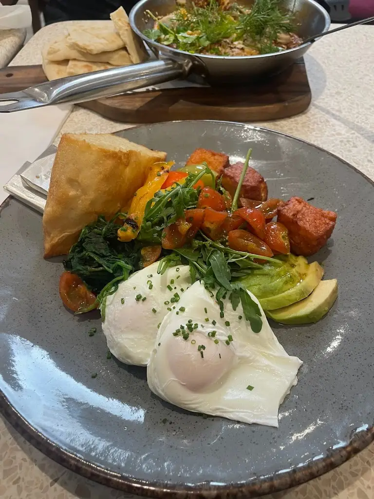 Larissa_Fego Restaurant Esher_Esher_review