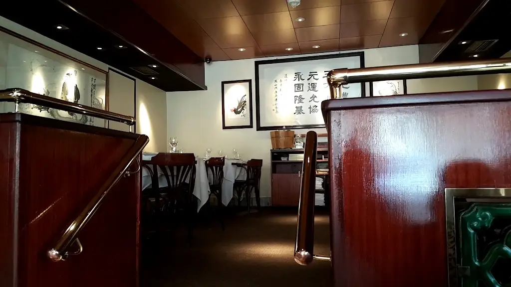 The Good Earth_Esher_slider_image_2