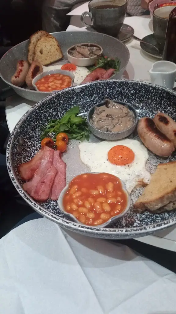 Menu_Hummings_Esher_image_5