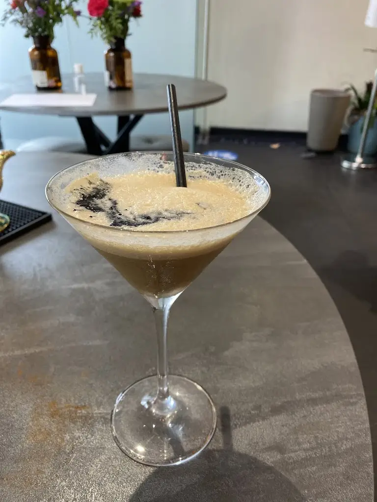 Menu_Hummings_Esher_image_8