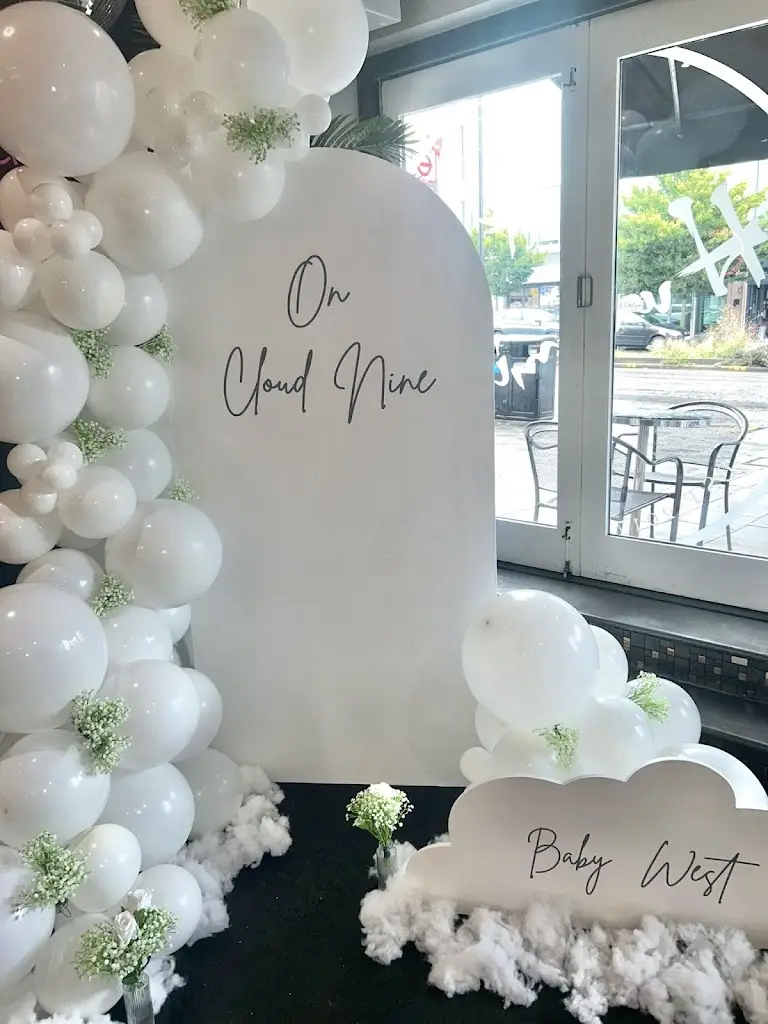 Yasmin West_Hummings_Esher_review