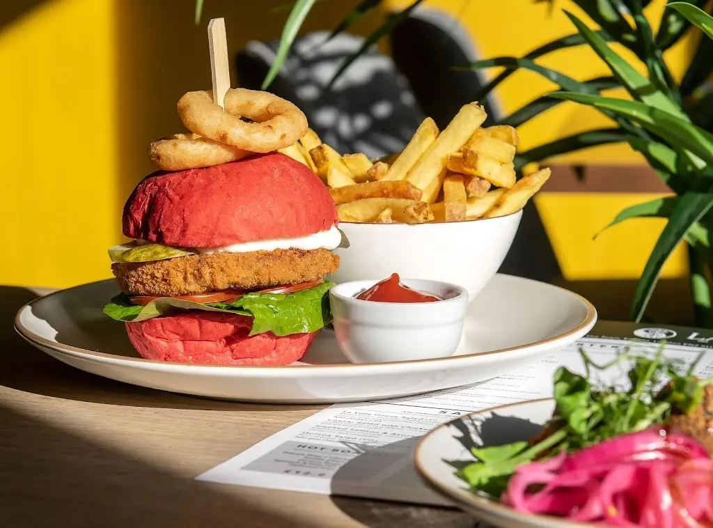 La Vida Café and Bistro_Enfield Town_slider_image_3