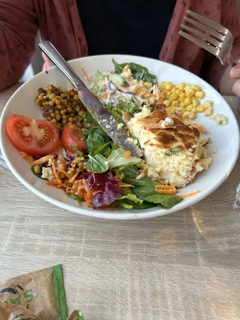 Menu_The Skylight Restaurant_Enfield Town_image_9