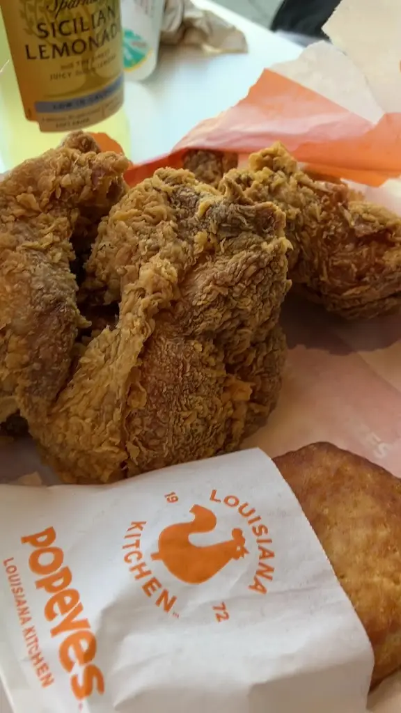 Popeyes Louisiana Chicken_Enfield Town_slider_image_2