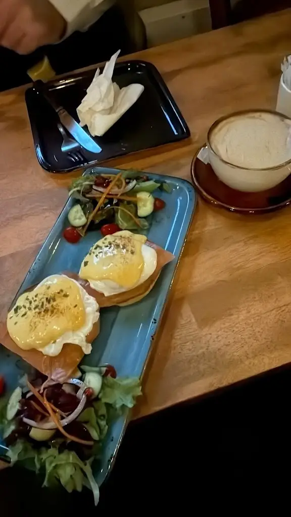 Emil Marin_Olive Tree Cafe_Enfield Town_recensione