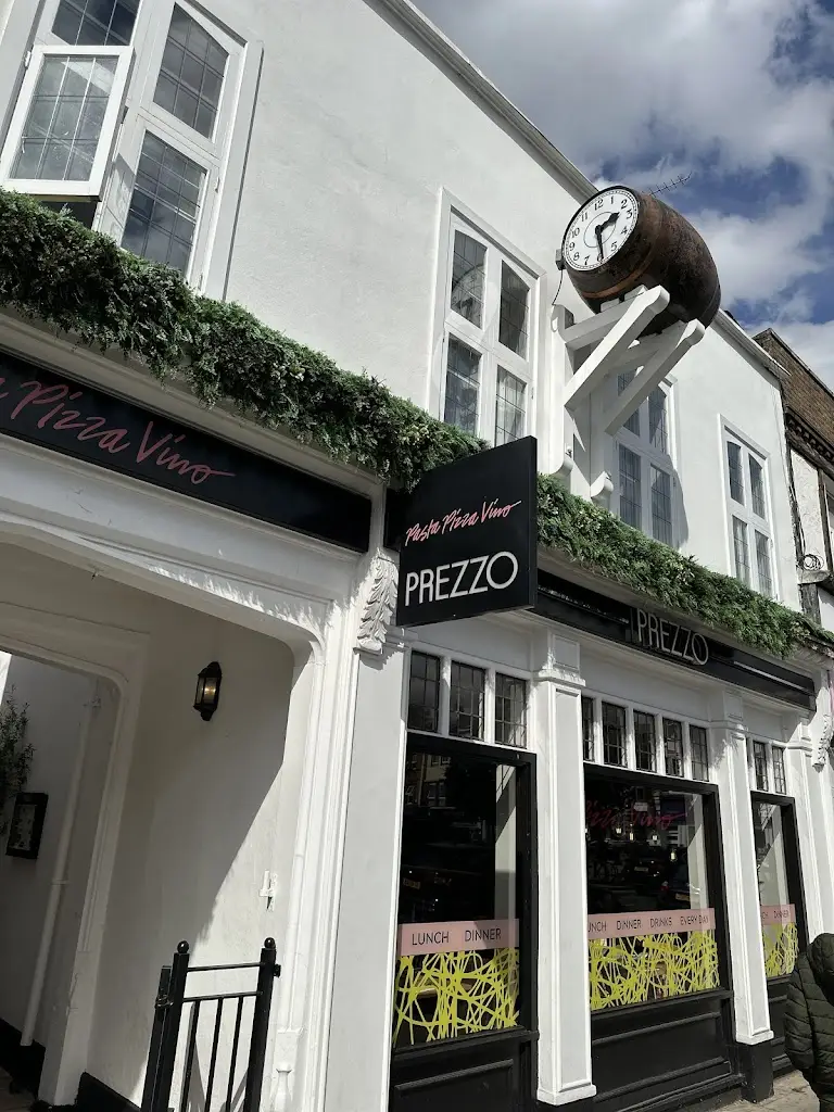 Prezzo_Enfield Town_slider_image_1