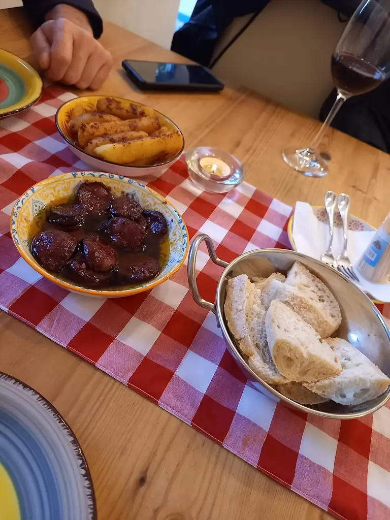 Menu_Azura Tapas & Cocktails_Axminster_image_2