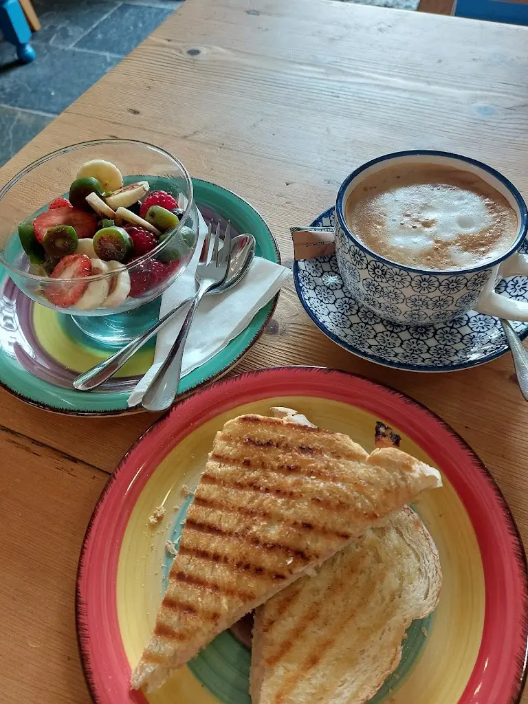 Menu_Azura Tapas & Cocktails_Axminster_image_4